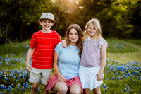 Nicole & Family :: Bluebonnets